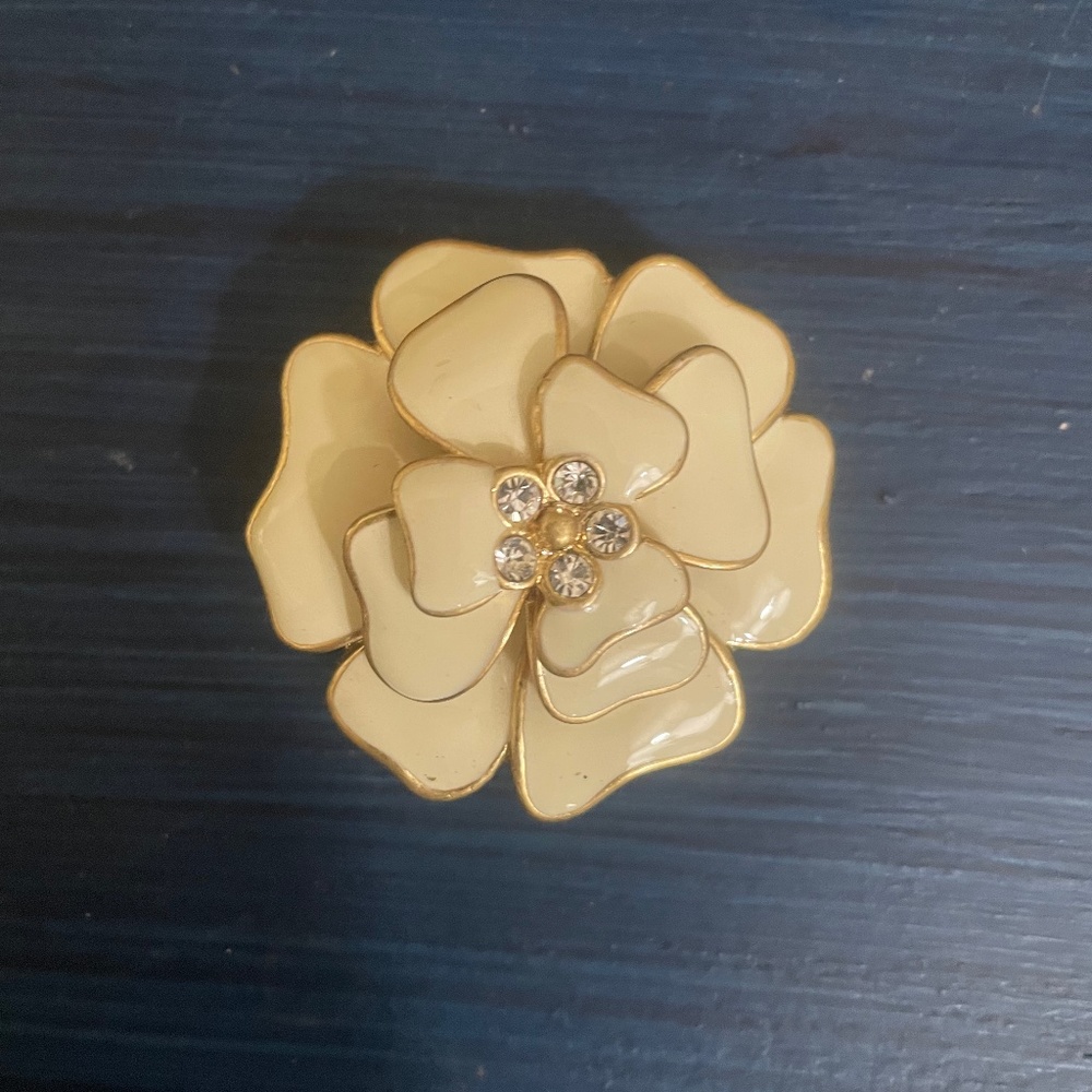 Flower Rose Layered Cream Enamel Aurora Crystals Vintage Gold Pin Brooch
